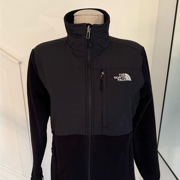 The North Face Denali Black Full-Zip Jacket - Picture 1 of 10